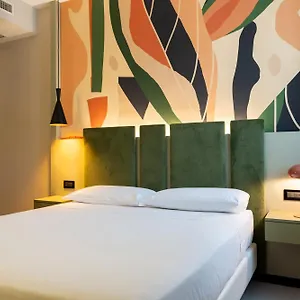 https://elite-hotel-residence.hotelslidodijesolo.com