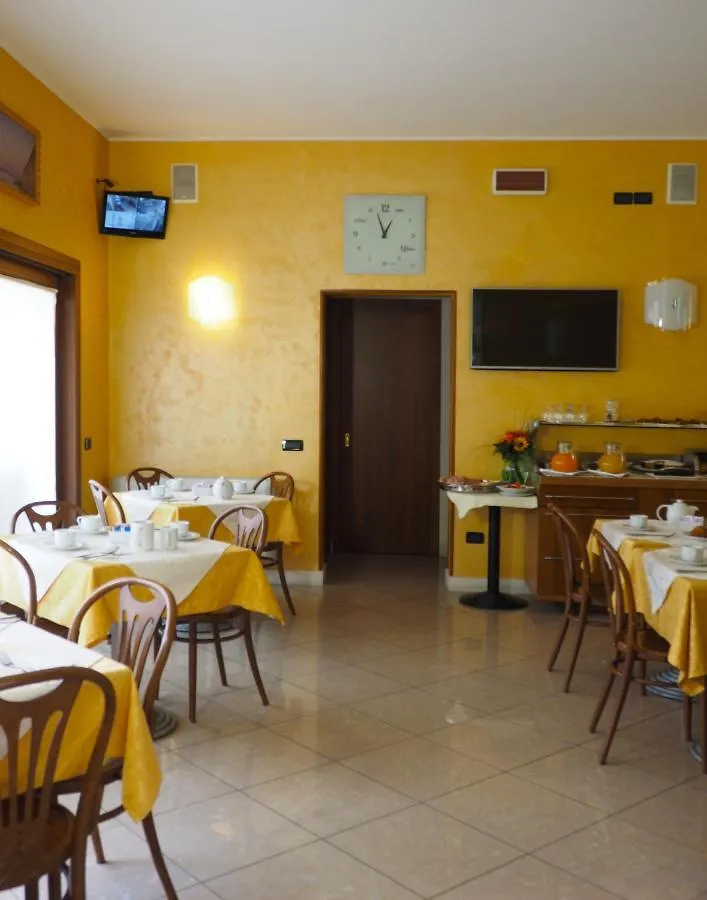 Hotel Cris Μέστρε